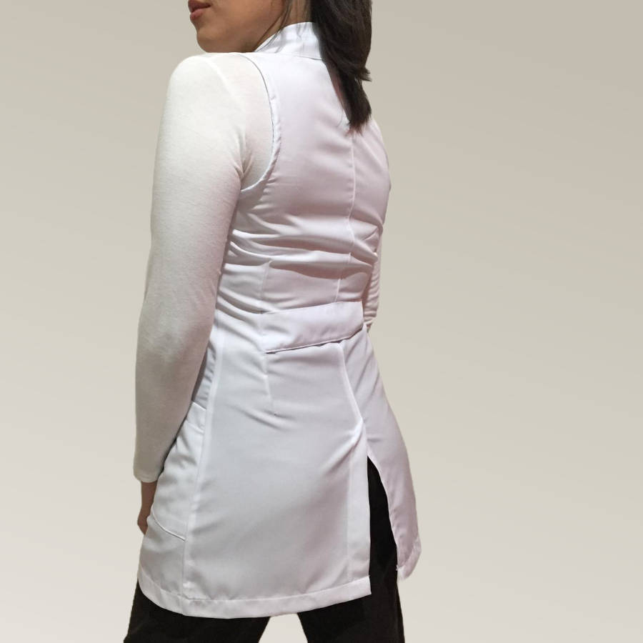Jaleco Feminino Branco Acinturado Cavado Microfibra Leve - Imagem 2