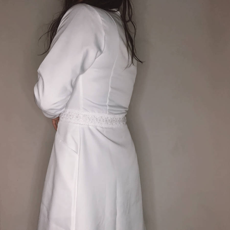 Jaleco Feminino Branco Acinturado Com Renda Gabardine Microfibra - Imagem 4